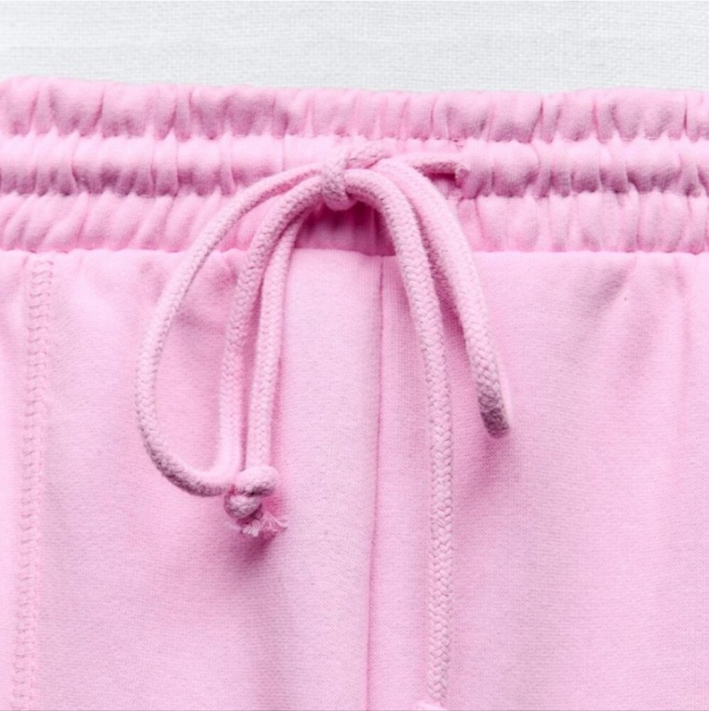❌️SOLD❌️WIDE PINK JOGGER PANTS SIZE L - Picture 4 of 4